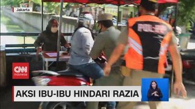 VIDEO: Aksi Ibu-ibu Hindari Razia