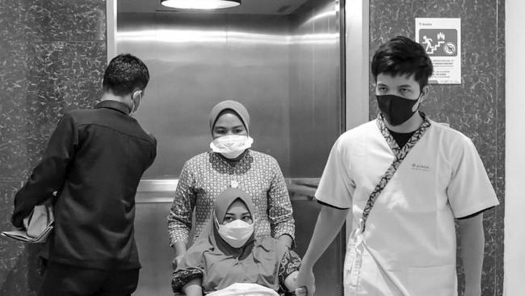 Atta Halilintar, Aurel Hermansyah Jelang Aurel Hermansyah lahiran anak pertama.