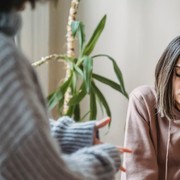 4 Zodiak yang Sering Terjebak Dalam Toxic Friendship, Baik Sebagai Korban Maupun Pelaku