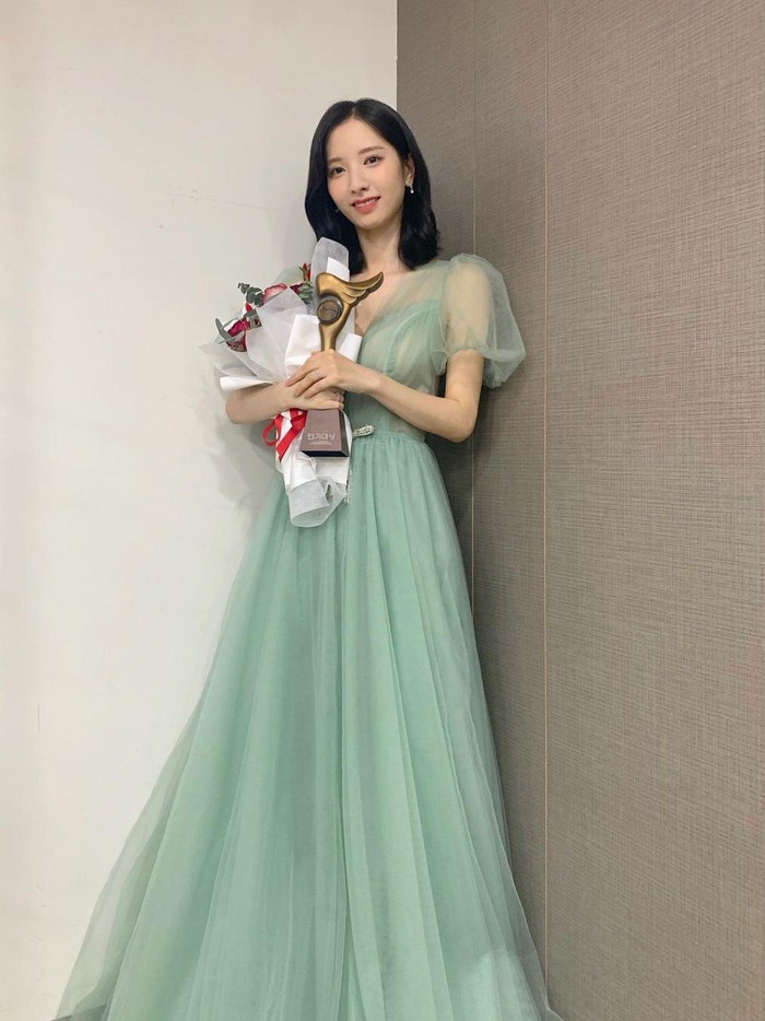 Berkat aktingnya memukaunya di drama Homemade Love Story (2020), Bona berhasil meraih penghargaan Best New Actress pada acara penghargaan 2020 KBS Drama Awards./ Foto: instagram.com/bn_95819