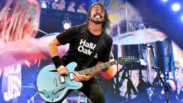 20 Tahun Dave Grohl Foo Fighters Tuli, Komunikasi Hanya Lewat Gerakan Bibir