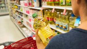 Minyak Goreng di Transmart Lebih Murah, Mulai Rp17 Ribu per Liter