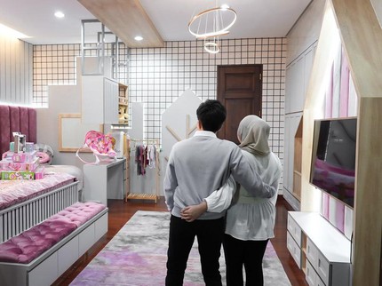 7 Potret Kamar Bayi Perempuan Atta dan Aurel, Ada TV Besar 56 Inci Bun!
