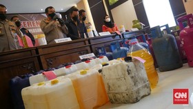Minyak Goreng Palsu di Kudus Dibuat dari Air Cuci Mobil