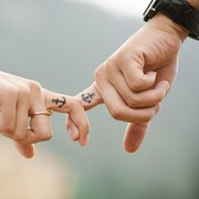 Pacar Lagi Ngambek? Simak Cara Minta Maaf yang Paling Sesuai dengan Zodiak Mereka