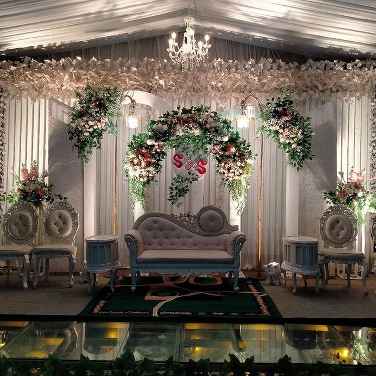 Beredar foto pernikahan diduga mantan suami Mawar AFI dan babysitter selingkuhannya&period; Yuk&comma; intip potretnya&excl;