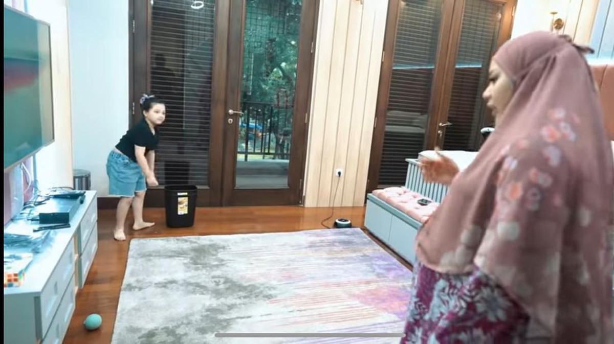 Sambut kelahiran sang buah hati&comma; Atta Halilintar dan Aurel Hermansyah telah siapkan kamar mewah untuk baby A&period; Yuk&comma; intip&excl;
