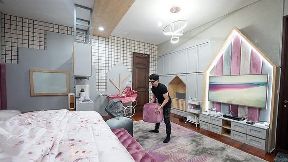 Sambut kelahiran sang buah hati&comma; Atta Halilintar dan Aurel Hermansyah telah siapkan kamar mewah untuk baby A&period; Yuk&comma; intip&excl;