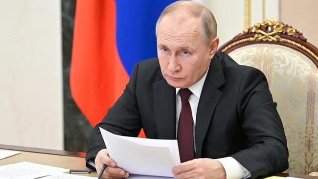 Lagi-lagi salah satu kroni Presiden Rusia Vladimir Putin, Vladimir Sungorkin, tewas secara misterius di Timur Jauh Rusia, Rabu (14/9) waktu setempat.