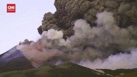 VIDEO: Gunung Api Etna Erupsi, Bandara Catania Tutup