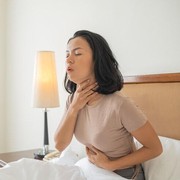 Tidak Selalu Omicron, Kenali 6 Penyakit Lain yang Ditandai Oleh Sakit Tenggorokan