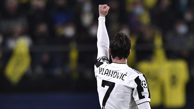 Dusan Vlahovic menjalani debut di Liga Champions dan ia hanya butuh 31 detik untuk mencatatkan namanya di papan skor.