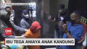 VIDEO: Ibu Tega Aniaya Anak Kandung