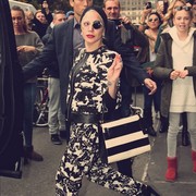 Tidak Lagi Sekedar Penutup Kepala, Turban Menjadi Pelengkap Penampilan Para Selebriti Dunia