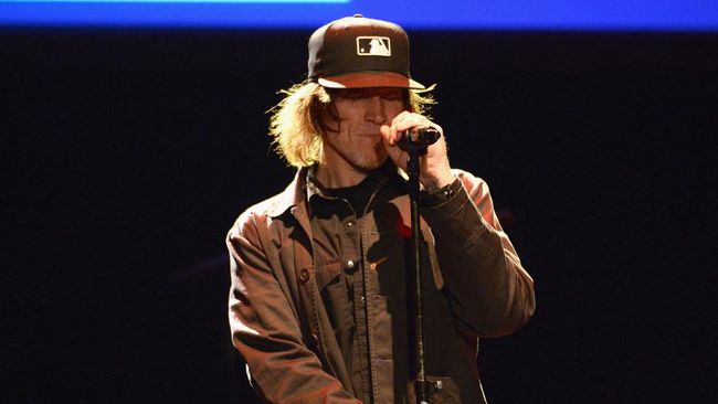 Vokalis band grunge Screaming Trees, Mark Lanegan meninggal dunia di usia 57 tahun pada Selasa (22/2).