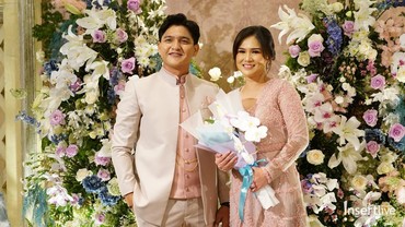 img-title Resmi Lamaran, Masayu Clara & Qausar Harta Siap Nikah Habis Lebaran