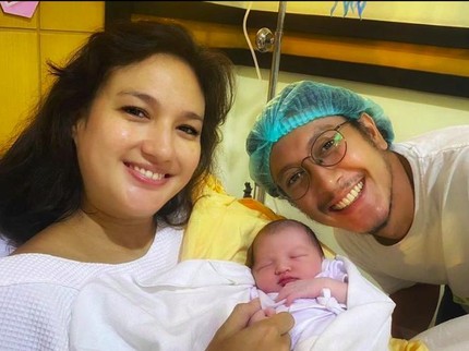 Arti Nama Nadi Djiwa Anggara, Putri Pertama Nadine Chandrawinata & Dimas Anggara