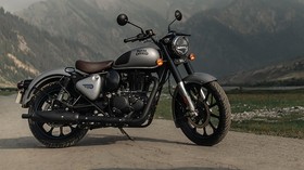 Royal Enfield Classic 350 Baru Meluncur, Harga Start dari Rp105 Juta
