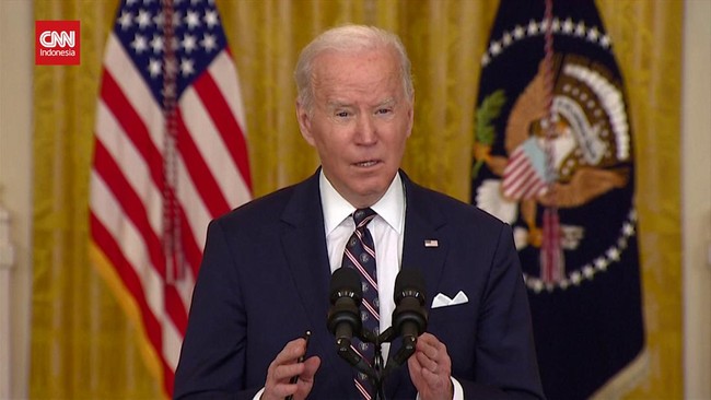 Presiden AS Joe Biden sedang mempertimbangkan untuk memotong tarif impor barang China untuk mengatasi kenaikan inflasi.