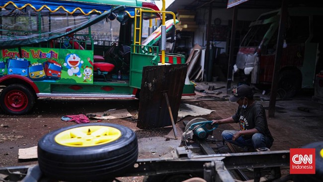 FOTO: Geliat Pembuatan Mobil Odong-odong
