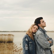 Pacaran dengan Pria Introvert? Ketahui 4 Hal yang Diinginkannya dari Pasangan yang Ekstrovert