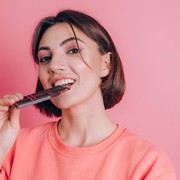 5 Manfaat Tersembunyi dari Rajin Mengonsumsi Cokelat, Salah Satunya Beneran Bikin Cerdas?