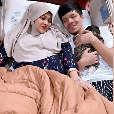 Ibu Alyssa Soebandono Gugat Cerai hingga Wajah Bayi Aurel-Atta Bocor