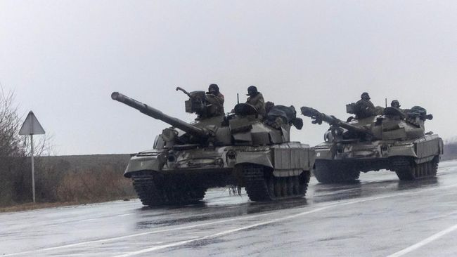 Pasukan Rusia dilaporkan terus merangsek wilayah-wilayah utama Ukraina dan kini semakin mendekati Ibu Kota Kiev.