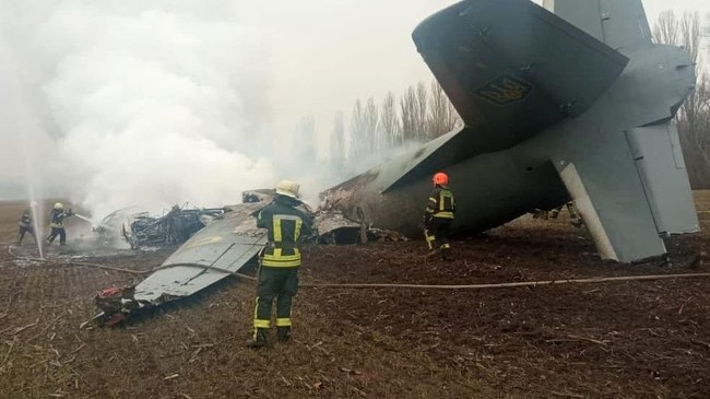 NATO tidak menerapkan zona larangan terbang di langit Ukraina yang memicu protes dari Presiden Volodymyr Zelensky yang menyebut memberi keuntungan baru Rusia.