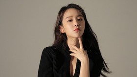 Shin Hye-sun Positif Covid, Tunda Syuting Bareng Lee Jun-young