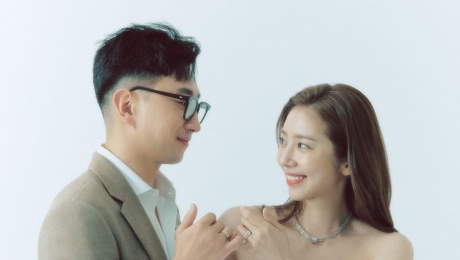 Son Dam Bi & Kekasih