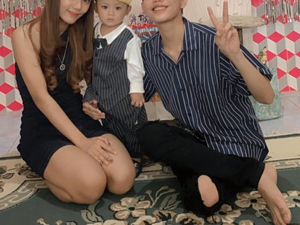 7 Potret Tegar Septian Bersama Istri & Anak, Jadi Idola di Malaysia Bun