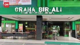 VIDEO: Jemaah Umrah Wajib Karantina 1 Hari di Asrama Haji Surabaya
