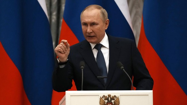 Presiden Vladimir Putin mengklaim negara-negara Barat bersiap melancarkan invasi ke Rusia, berikut Kilas Internasional pagi ini.