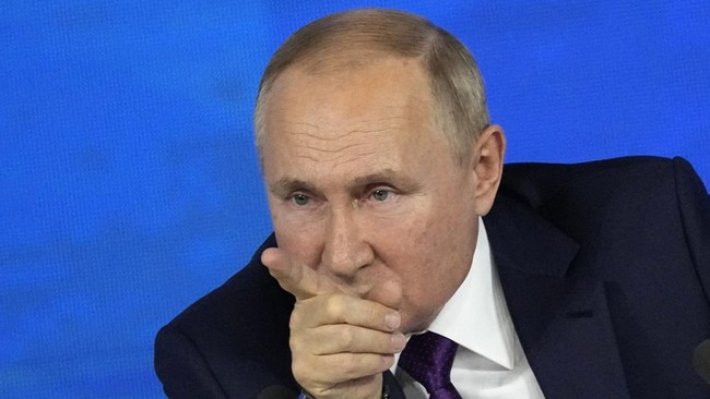 Presiden Rusia Vladimir Putin murka setelah Inggris berencana kirim amunisi tembus kendaraan baja dan 'depleted uranium' ke Ukraina.