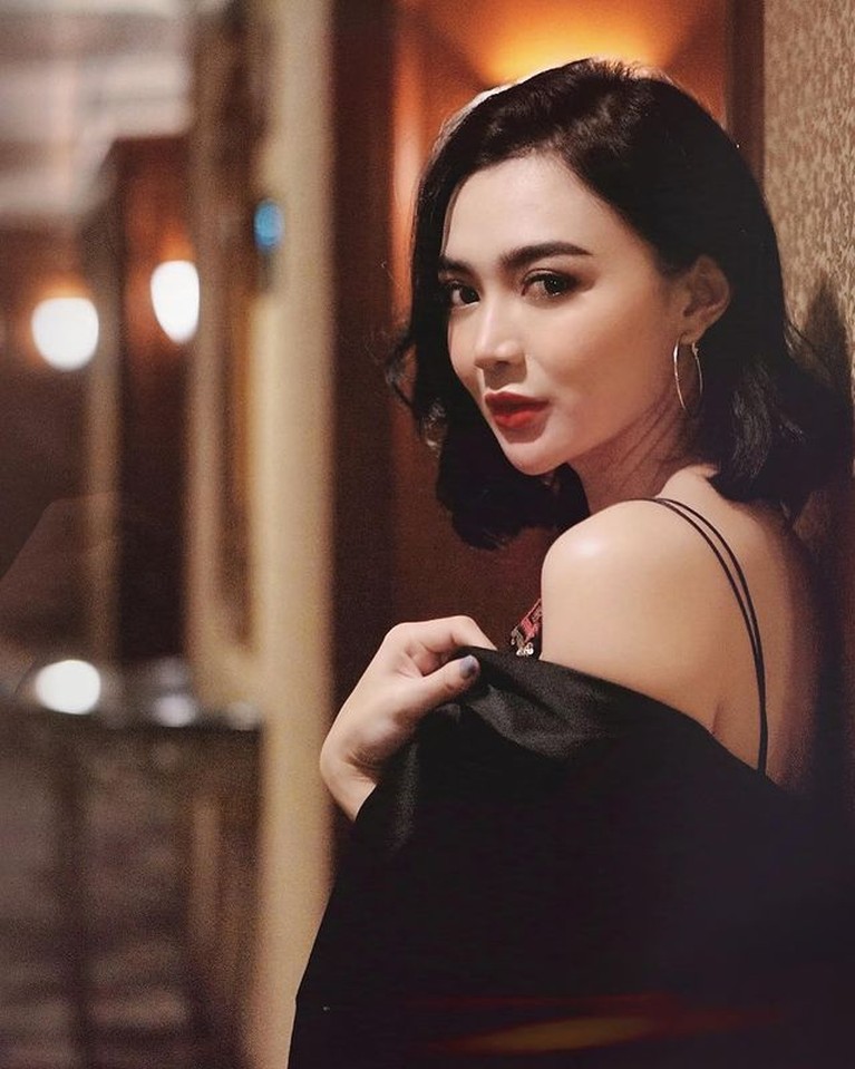 Wika Salim Wika Salim baru-baru ini jadi sorotan usai digombali oleh Menteri Badan Usaha Milik Negara, Erick Thohir. Yuk, intip potretnya!
