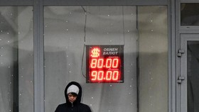 Rusia Naikkan Suku Bunga 20 Persen Sebagai Langkah Darurat