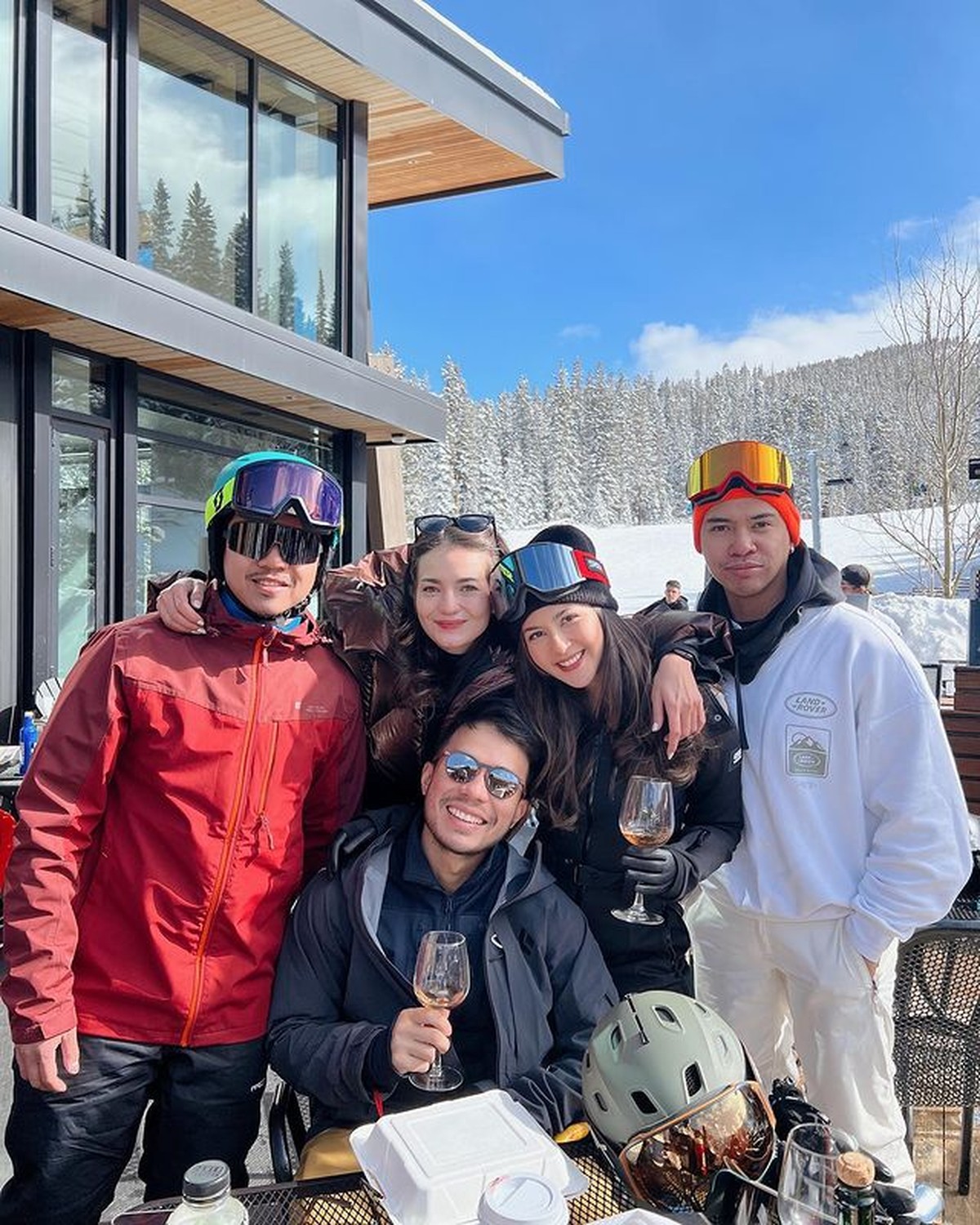 Jessica Mila dan Yakup Hasibuan tengah menikmati liburan di Negeri Paman Sam&comma; Amerika Serikat&period; Yuk&comma; intip momen mesranya&excl;