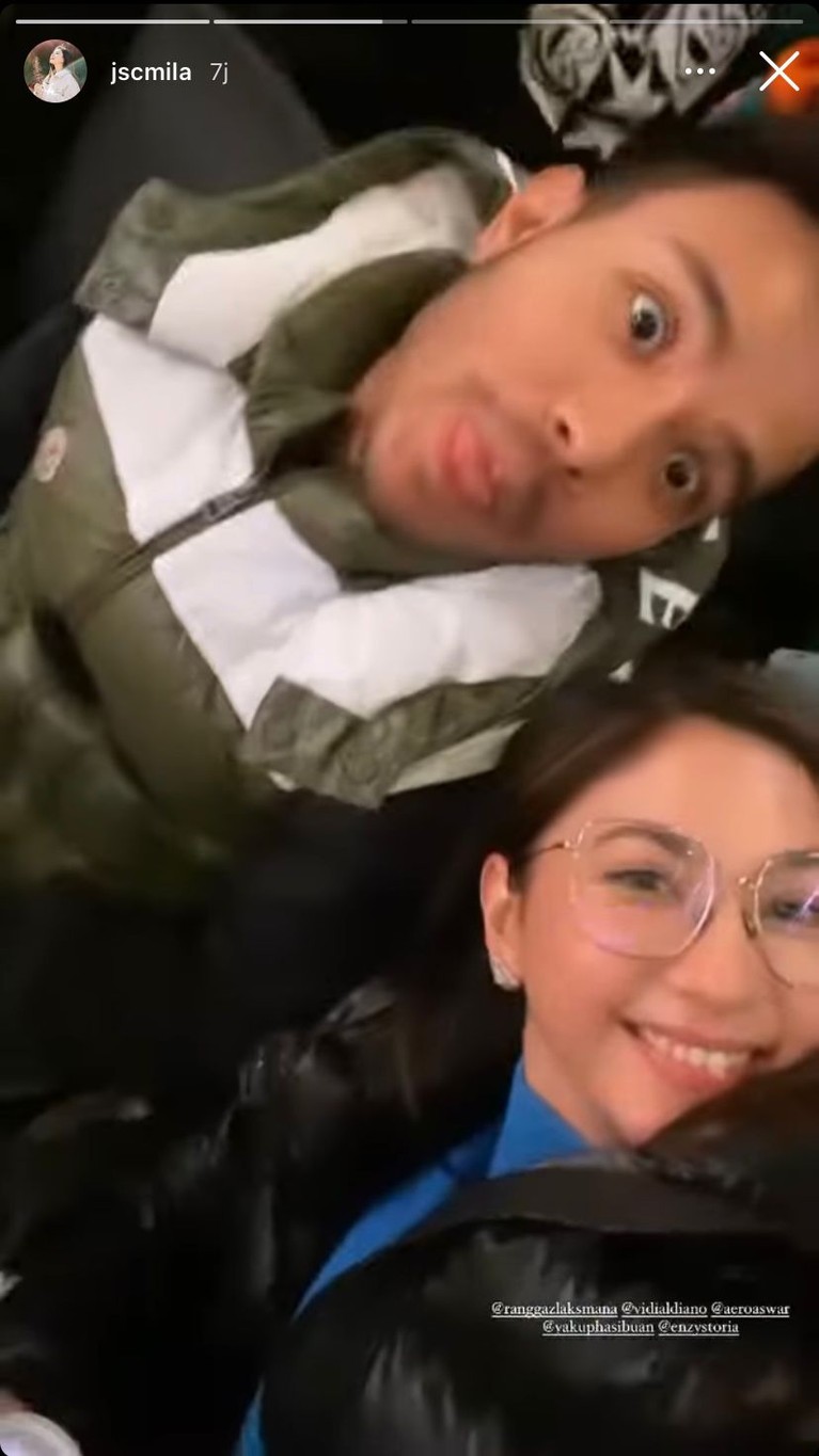 Jessica Mila dan Yakup Hasibuan Jessica Mila dan Yakup Hasibuan tengah menikmati liburan di Negeri Paman Sam, Amerika Serikat. Yuk, intip momen mesranya!