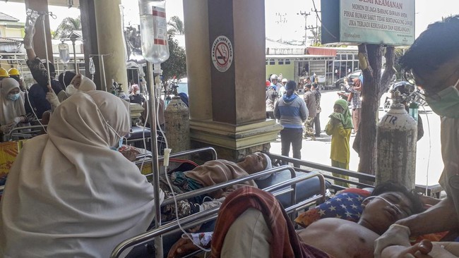 BPBD Agam mesih melakukan pendataan bangunan yang rusak dan korban akibat dampak gempa Pasaman Barat.