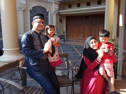 Terpopuler: Potret Terbaru Nia dan Adit AFI - Feng Shui Kamar Mandi