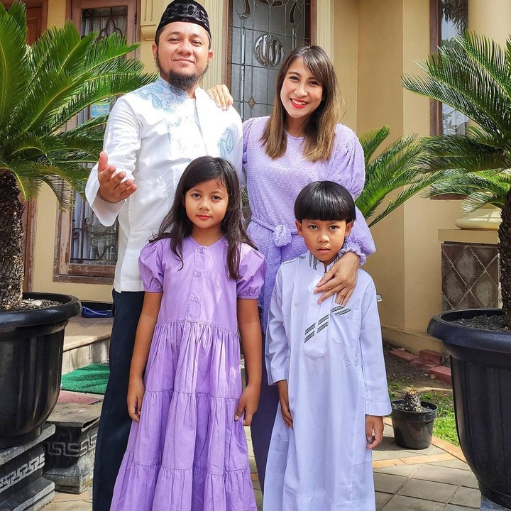 <p>Nia dan Adit diketahui menjalin hubungan asmara setelah acara berakhir. Keduanya resmi menikah pada 17 Juni 2011. (Foto: Instagram @niadit_poll)</p>