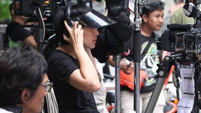 Lahirkan Karya Memukau, Kenalan dengan 4 Sutradara Perempuan Inspiratif Indonesia Ini, yuk!