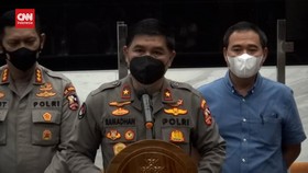 VIDEO: Polisi Tetapkan Indra Kenz Jadi Tersangka