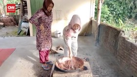 VIDEO: Kelompok PKK Produksi Minyak Kelapa Sendiri