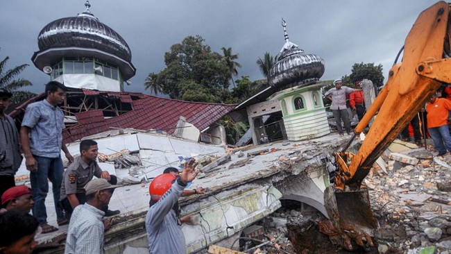 BMKG mengungkapkan ada patahan baru di wilayah Sumatera yang teridentifikasi usai gempa berkekuatan 6,1 M di Pasaman Barat.