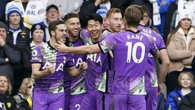 Hasil Liga Inggris: Tottenham Hancurkan Leeds