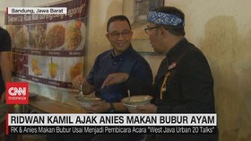 VIDEO: Ridwan Kamil Ajak Anies Makan Bubur Ayam
