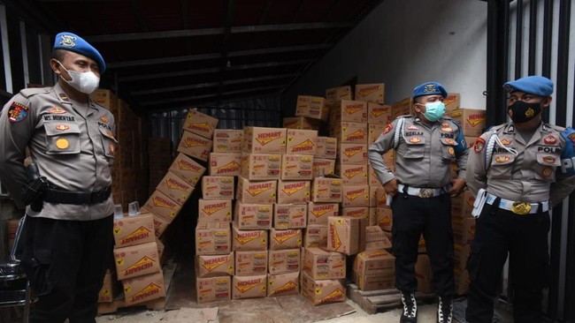 Pengusaha mengisyaratkan distributor sebagai mafia minyak goreng yang dimaksud Mendag Muhammad Lutfi.