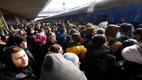 Menlu RI: 99 WNI Sudah Dievakuasi Keluar dari Ukraina
